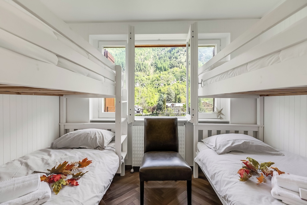 Boutique Apartment Limone Ski In Ski Out
