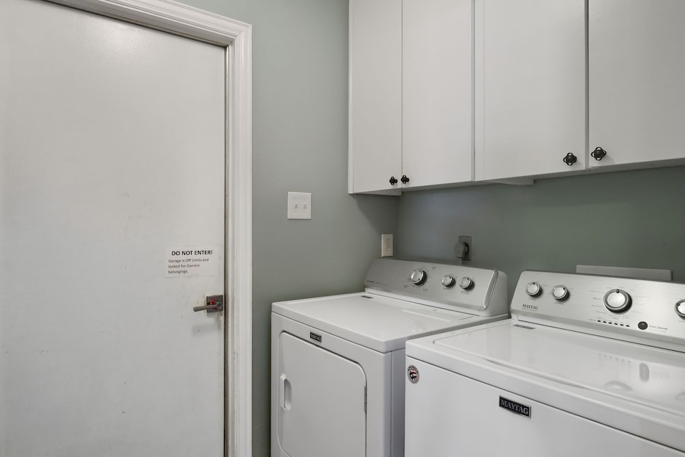 Howdy Hang Out - Cozy, Cute And Comfortable House! 2 Bedroom Home