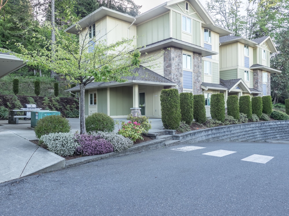 Vancouver Island University Residences - Campus Accommodation