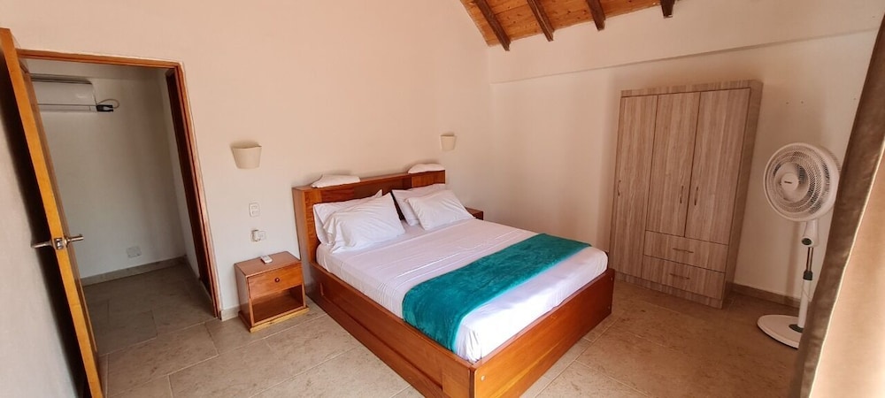 Prima Luna Palomino - Property Image 2