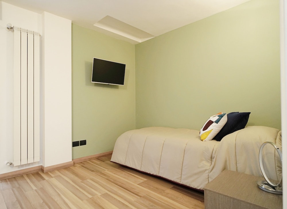 Candiani Building - Modern 2BR Apartment Steps From Bovisa Politecnico