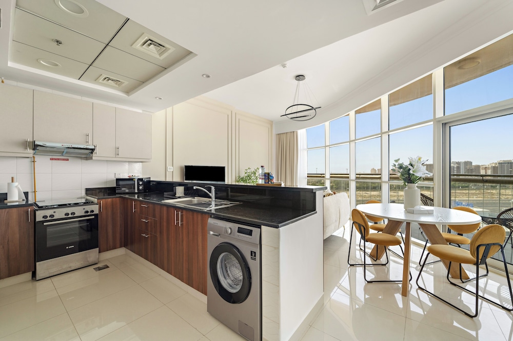Silkhaus Reef Residence