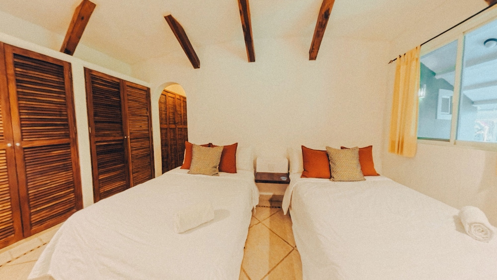 Viajero Bacalar Hostel