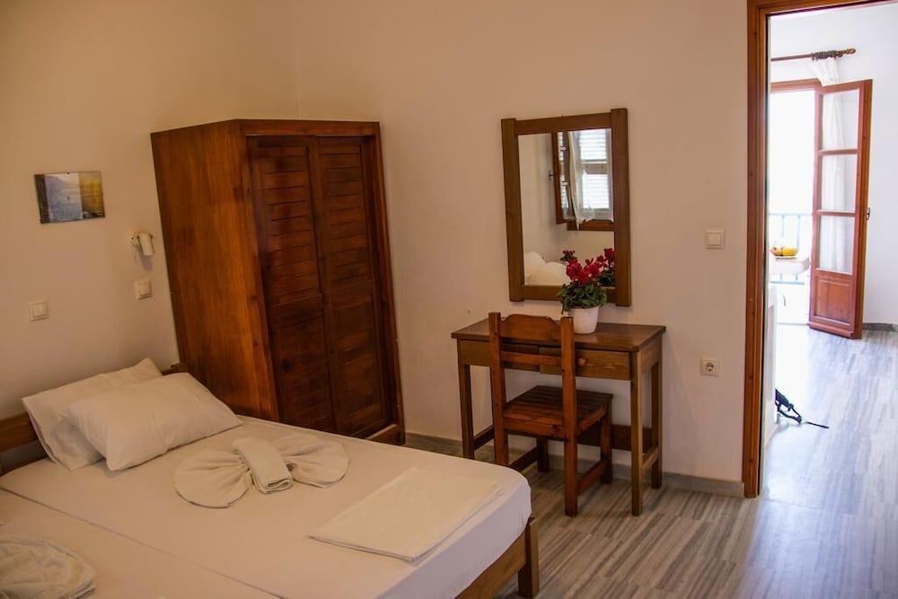 Ioanna Rooms