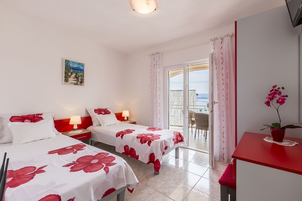 Matea - 20m From the sea - A1 view 2