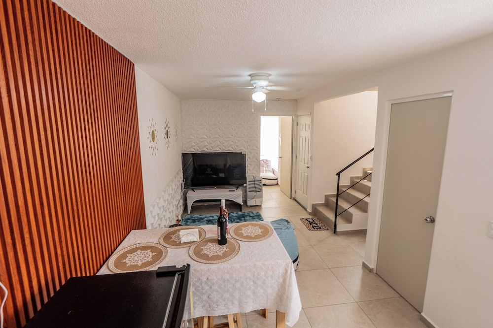 FFamily House & Water Park Tlayecac 3 BR