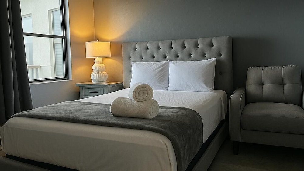 Enclave Swanky