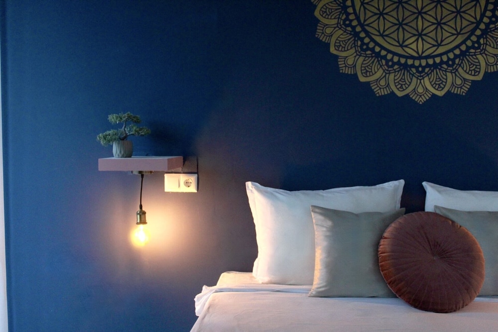 SUNSET ART HOTEL