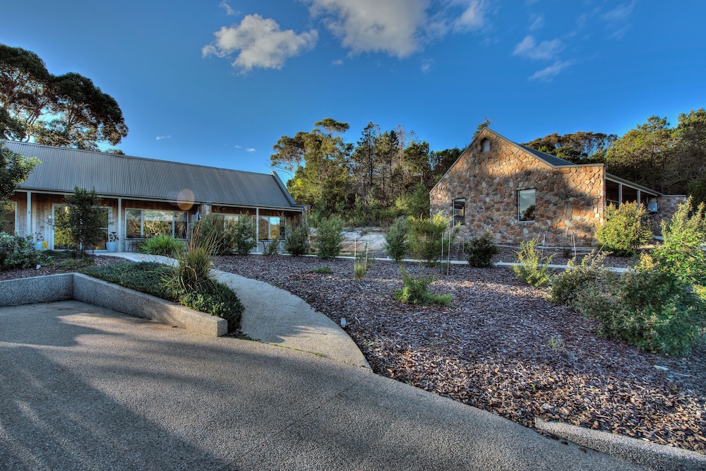 Freycinet Stone Studio 3