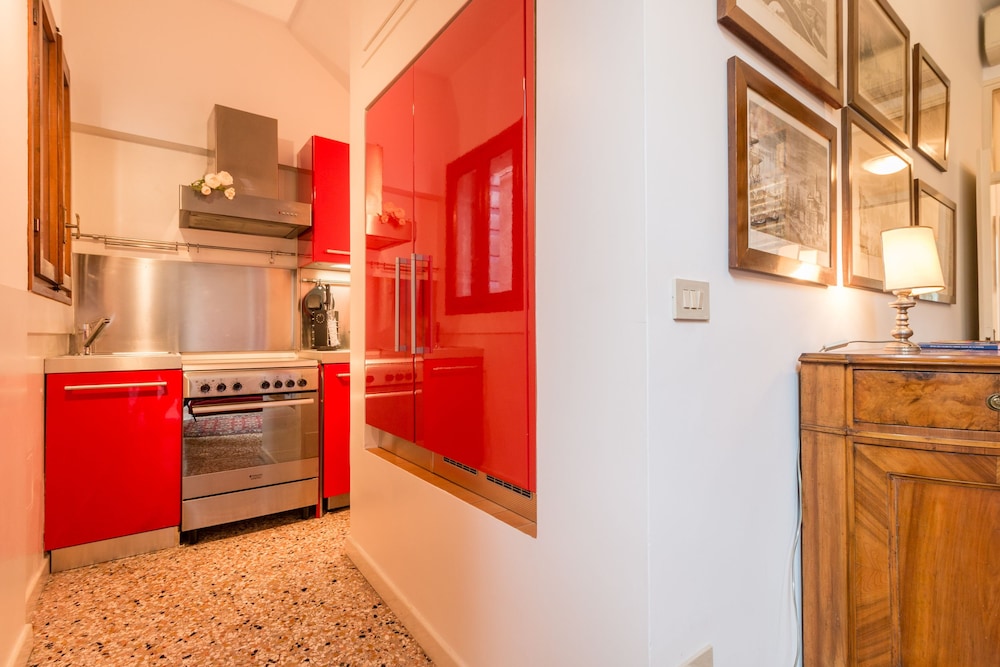 Ca' Barbo Romantic Apartment in Venice