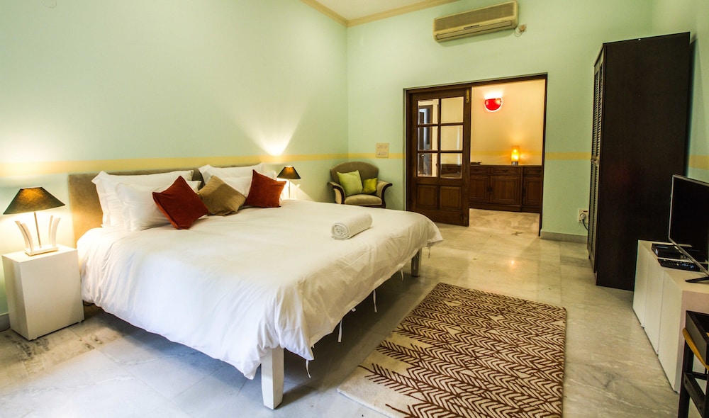 Anara Homes and Villas -  Sanik Farm