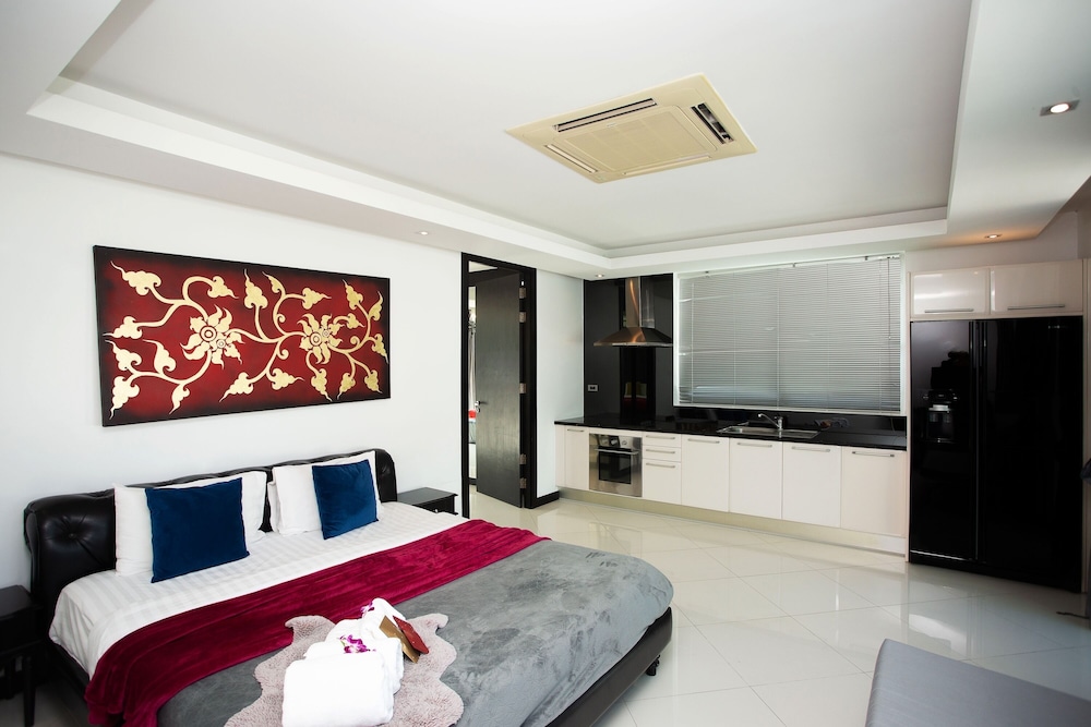 Hollywood Pool Villa Jomtien Pattaya