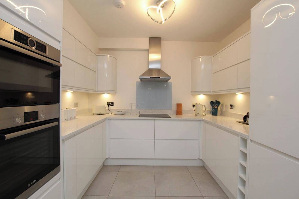 Essex Luxury Retreat With 6 Bedrooms