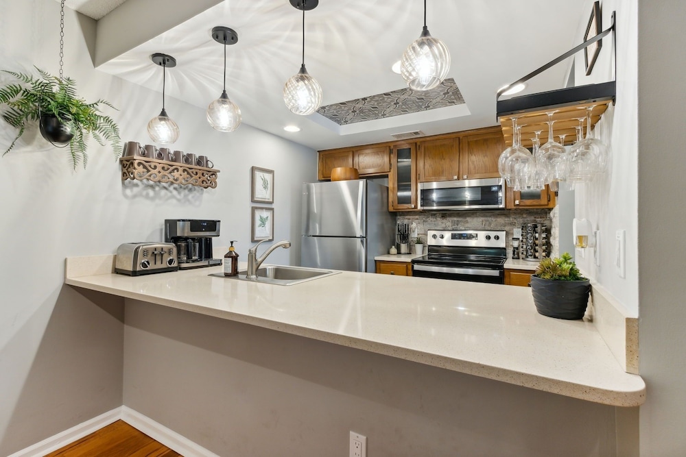2754 1st Ave. A 2 Bedroom Duplex