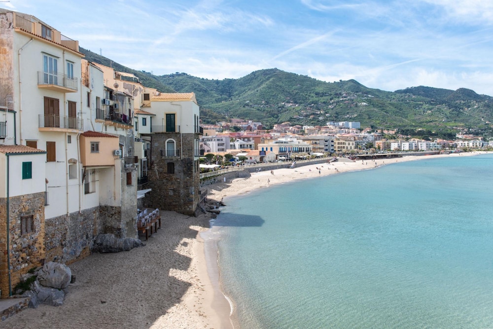 Meravigghia Apartment by Wonderful Italy