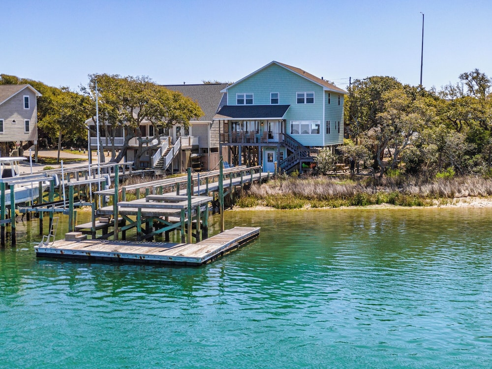 The Hydeaway by Topsail Realty