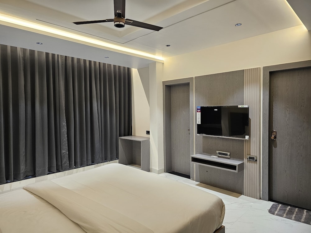 Travinities Hotel Shree Ji Palace