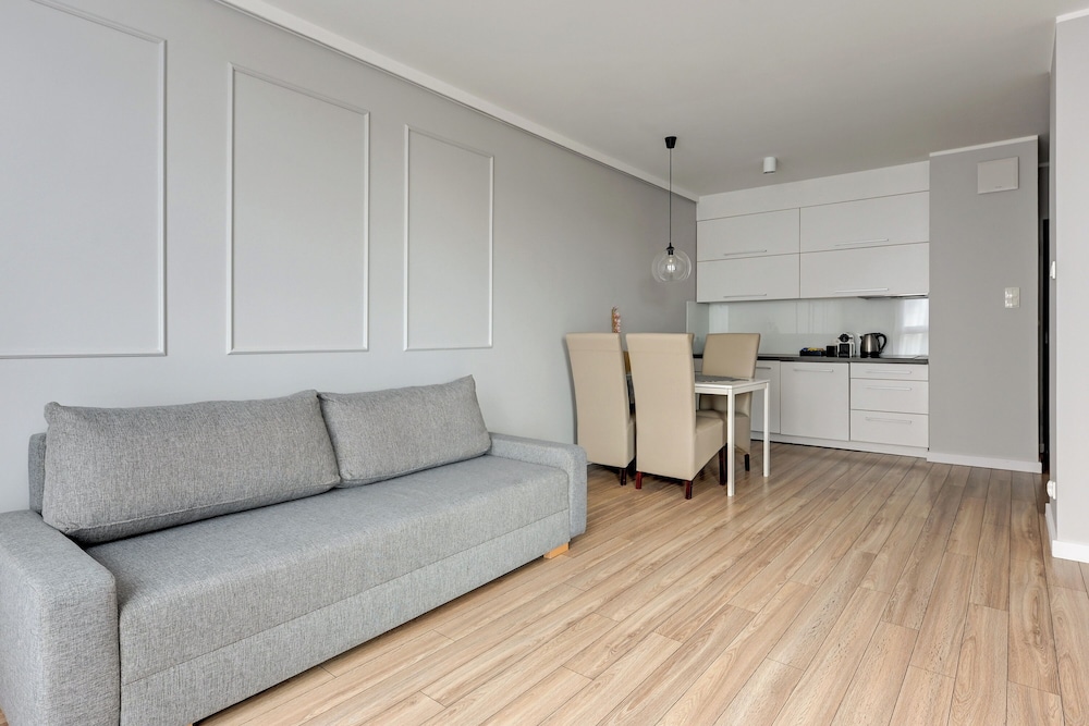 Aura - Riverside & Parking by Downtown Apartments
