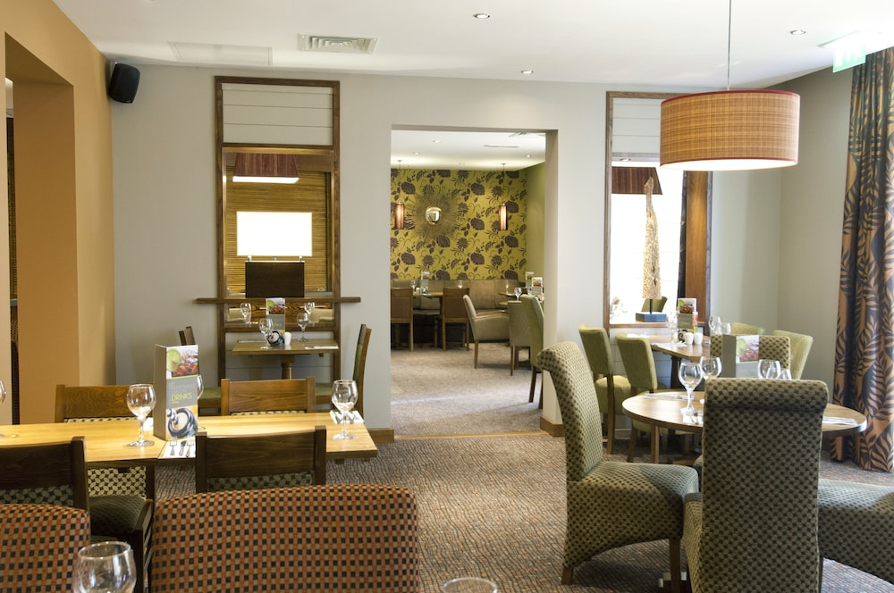 Premier Inn Stratford-Upon-Avon Waterways 4