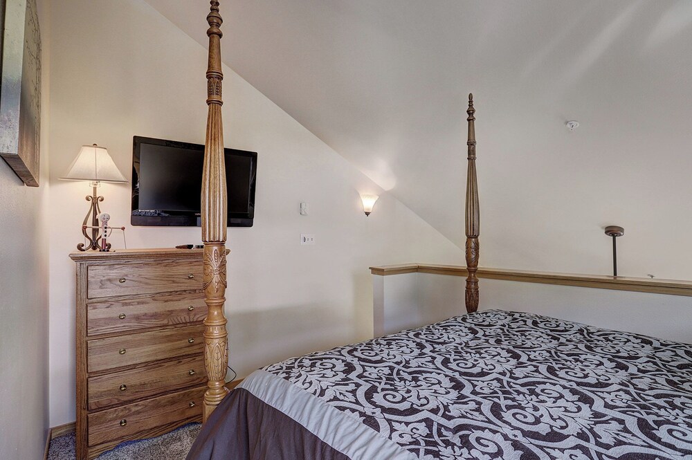 Keystone Ski Resort CO - Slopeside Lodging