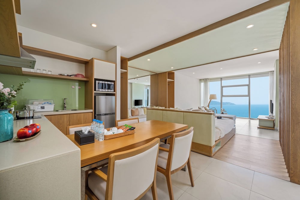 Signature Luxury Village