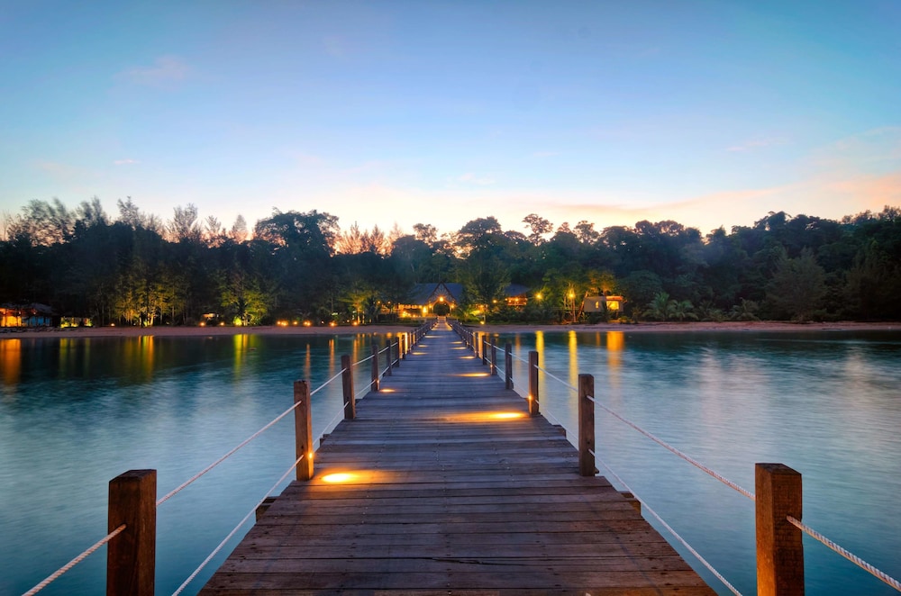 Borneo Eagle Resort