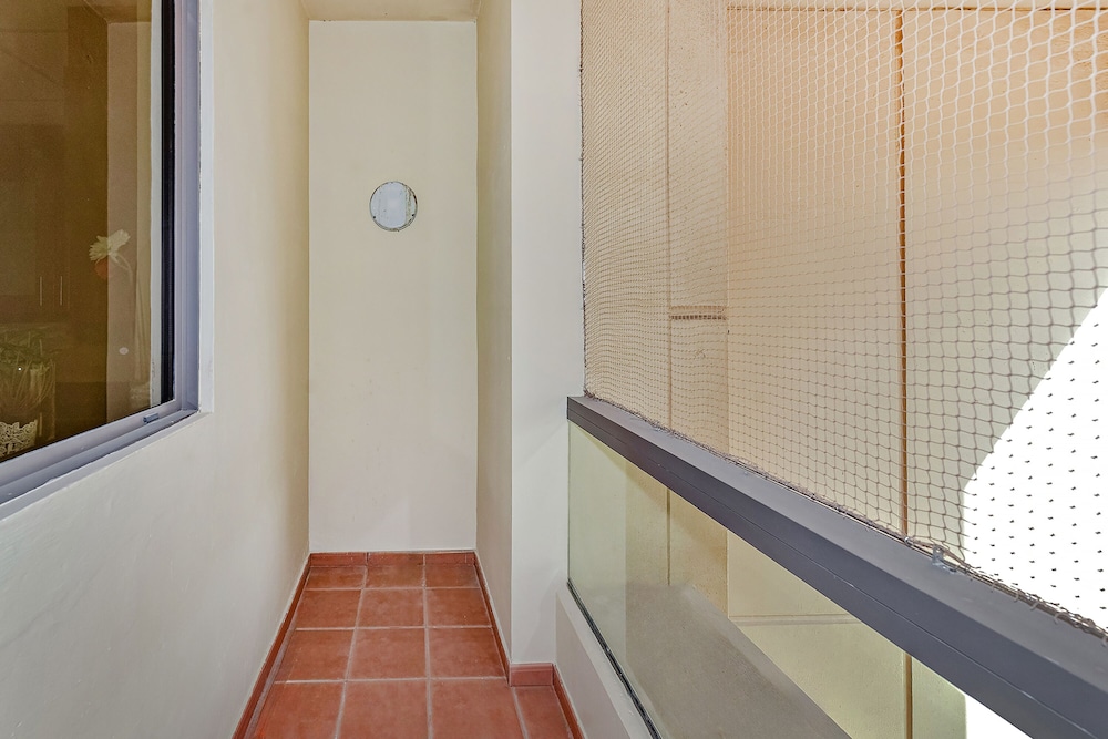 1BR Apartment with Marina View at Sadaf