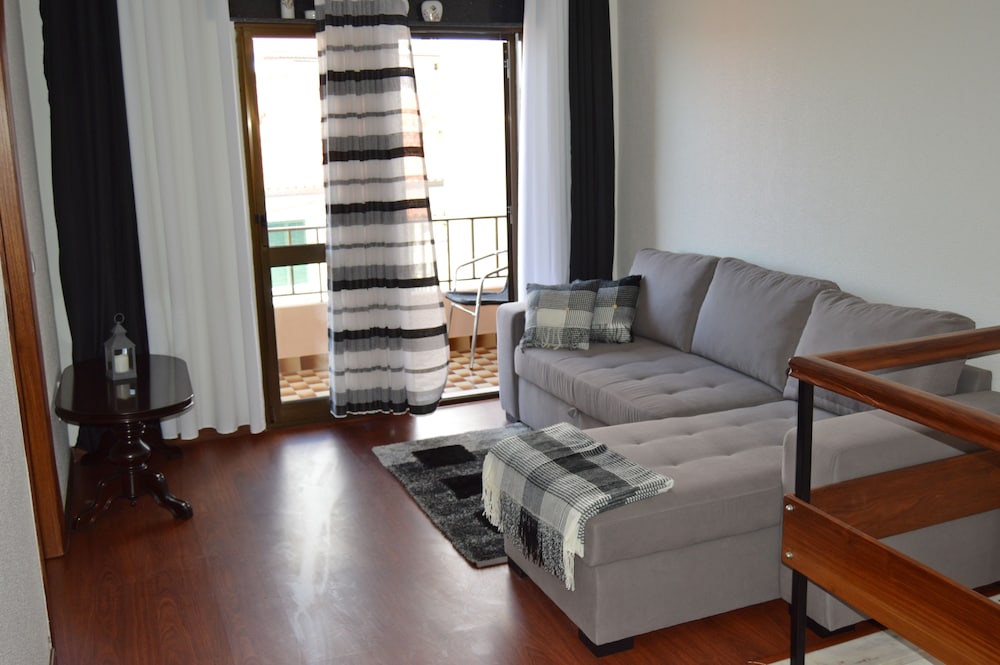 Cantinho da Maria view 5