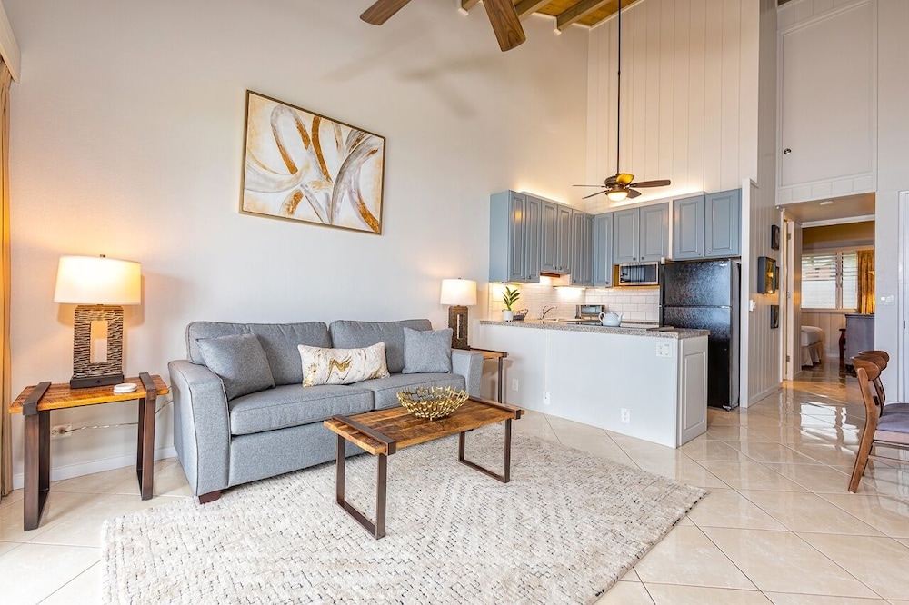 Hale Kai by Coldwell Banker Island Vacations