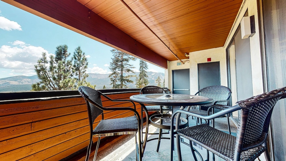 Bridges #108 2 Bedroom Condo by RedAwning view 5