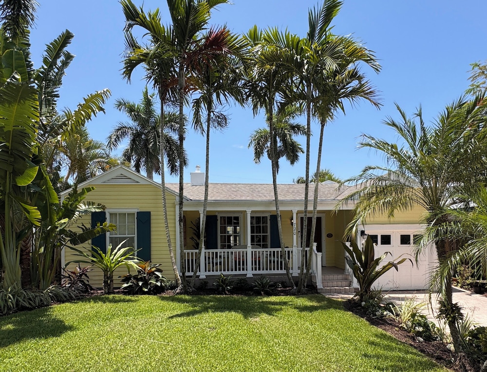 Palm Ridge House