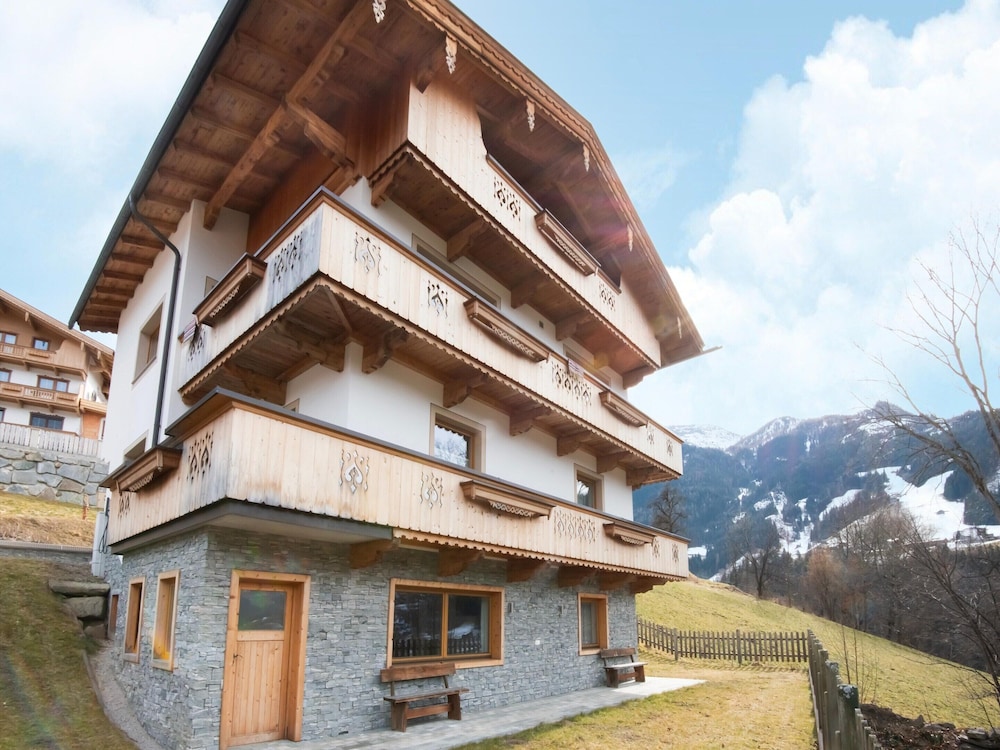 Chalet in Zillertal Near Ski Bus Stop