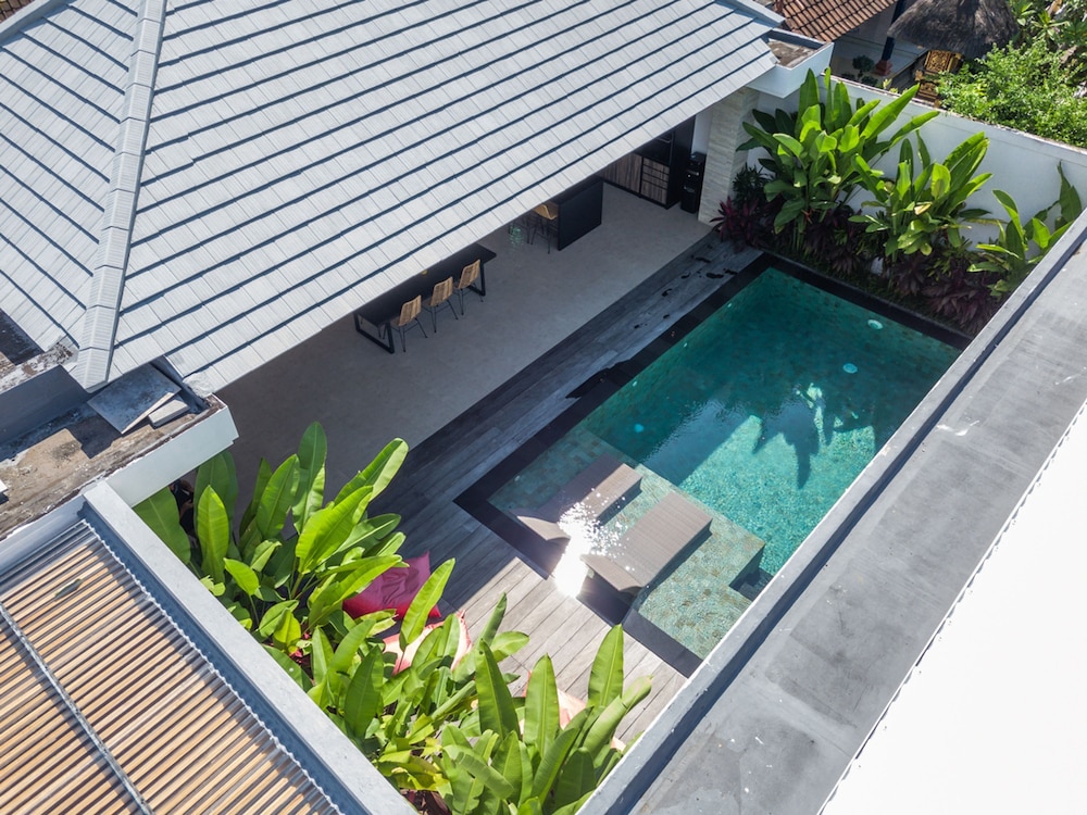 Villa Lys by Alfred in Bali - Charming 3BD Villa w Pool View Near Berawa Beach