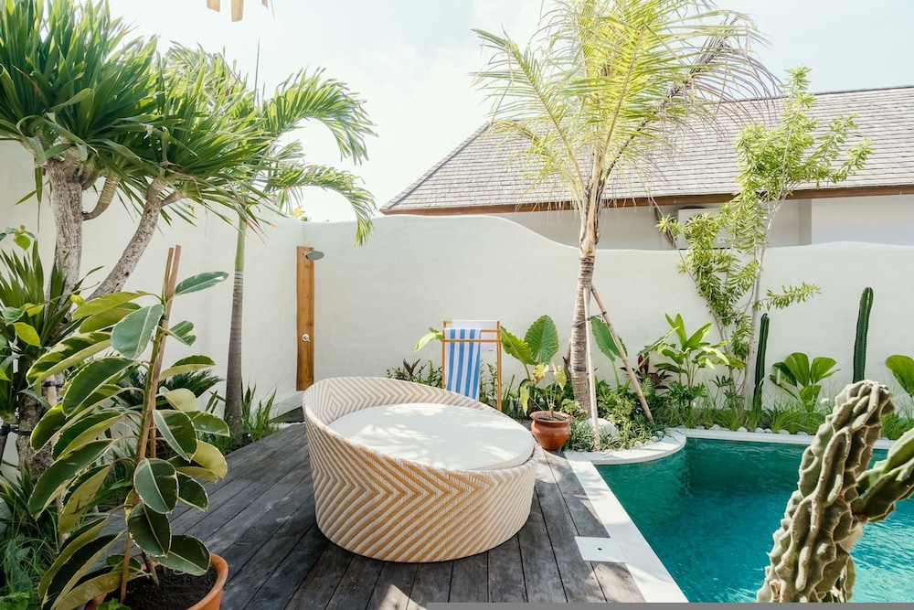 Villa Canggutopia 2 by Alfred in Bali - Romantic 1BD Villa Canggu Near the Beach