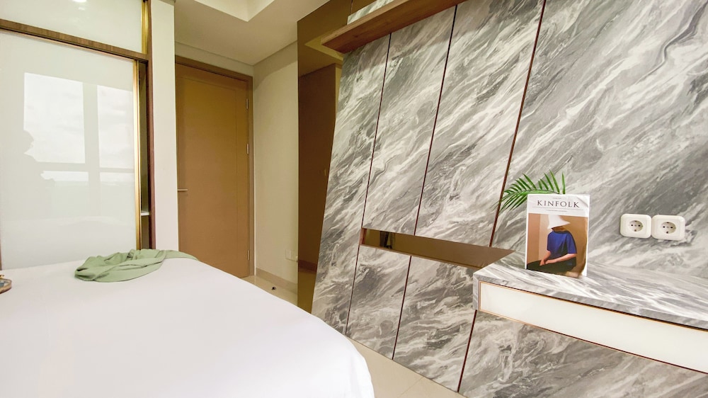 Brand New And Elegant 2Br At Gold Coast Apartment