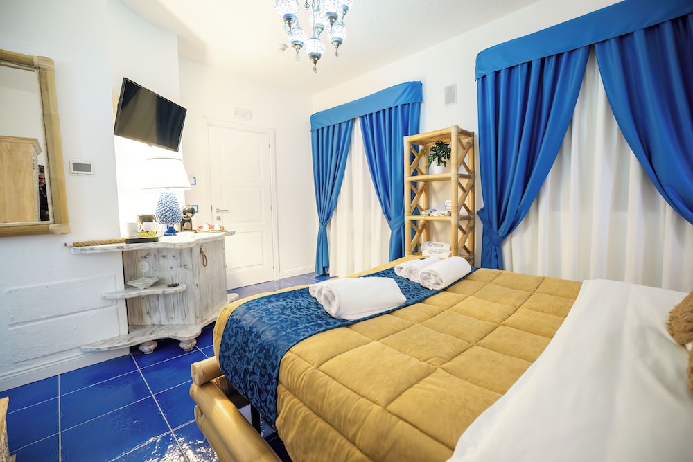Étoiles Luxury Guest House Resort view 2