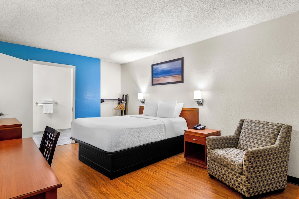 Homestay Inn & Suites