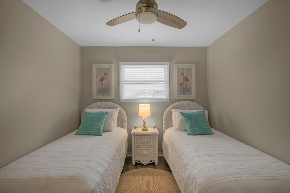 The Cove 205b