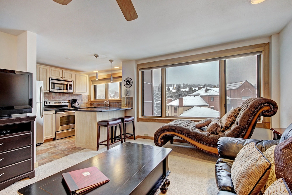 Ski-in/ski-out Studio W/snowy Alpine Views - Walk To Main St Studio Bedroom Condo by RedAwning