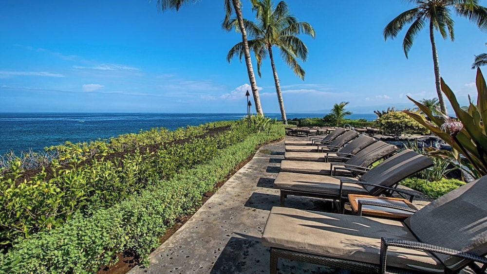 Waikoloa Golf Discount Views of Ocean & Golf Course Outdoor Seating - Vrkcv