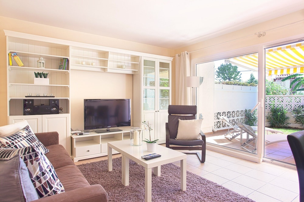 Holiday Home Marbella Near Sand Beach