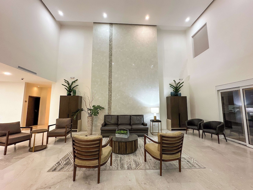 Best Western Plus Chihuahua Sacramento view 3