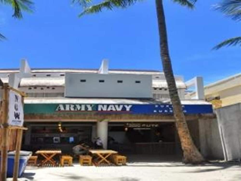 Boracay Coco Huts