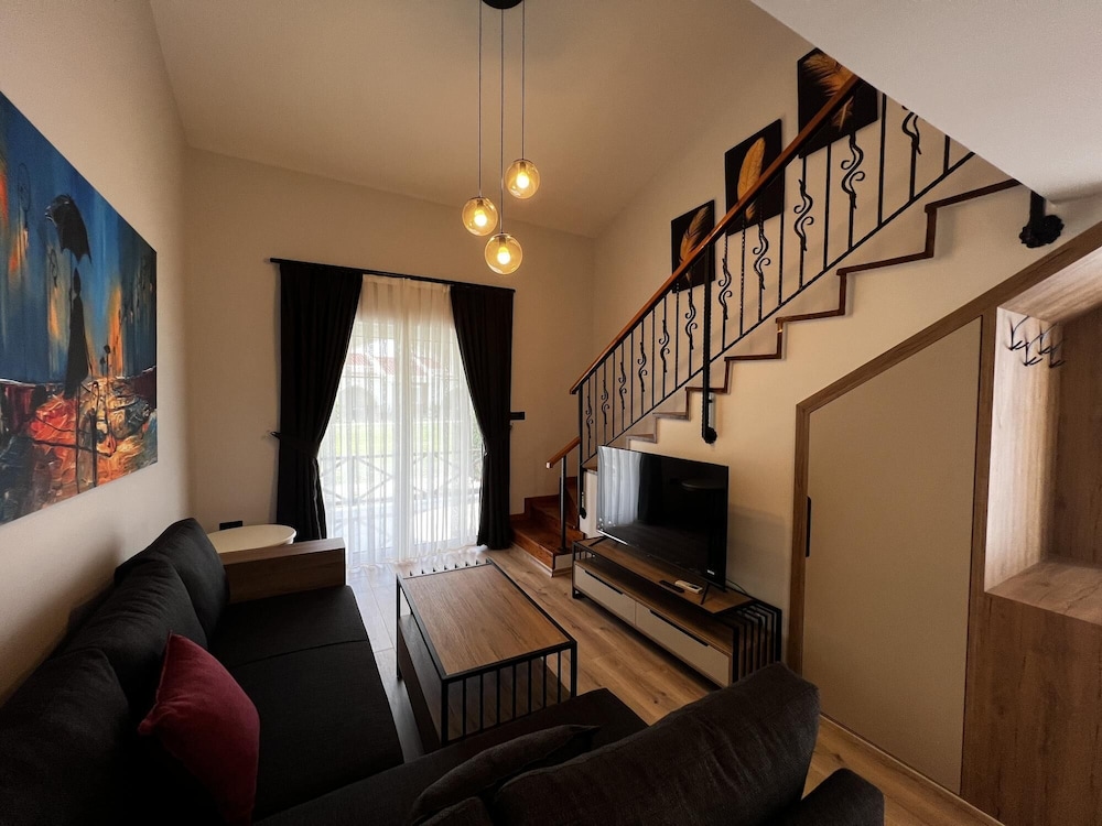 Villa w Garden Balcony 5 min to Kyrenia Harbor