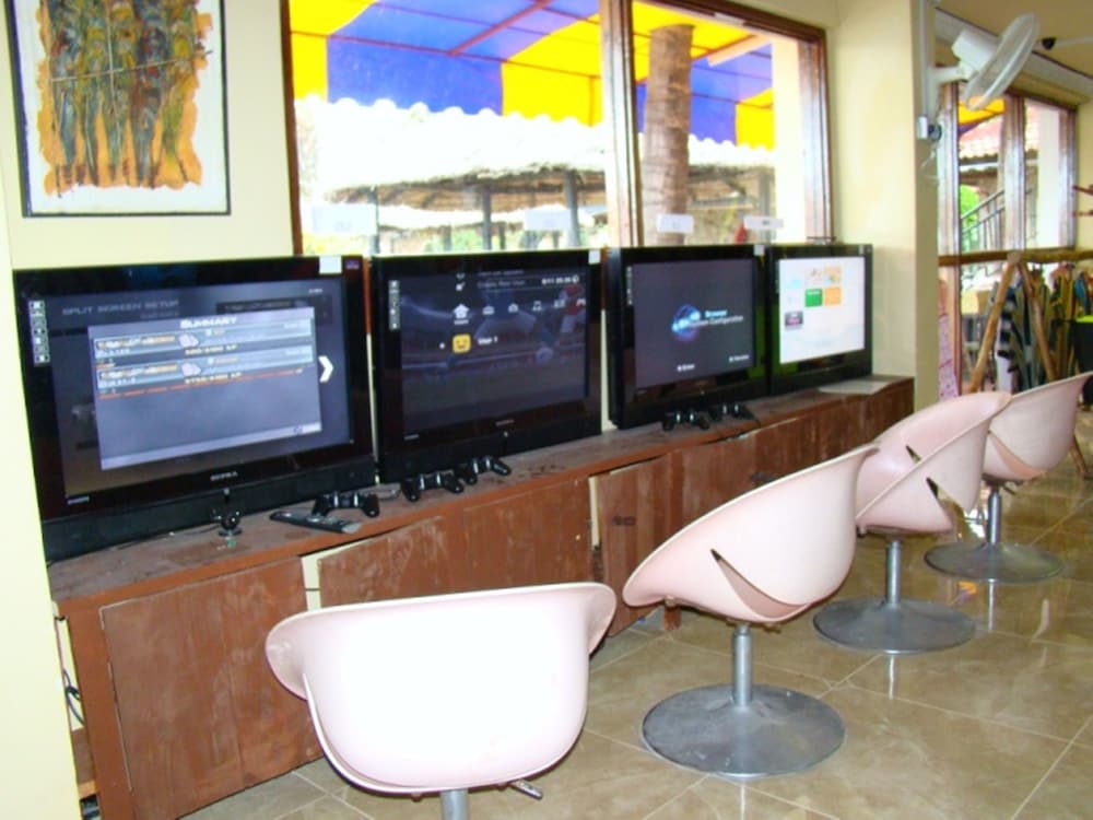 Best Western Jangwani Sea Breeze Hotel