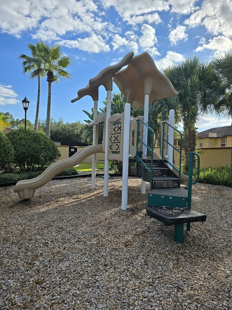 Family Getaway At AML Relax Home