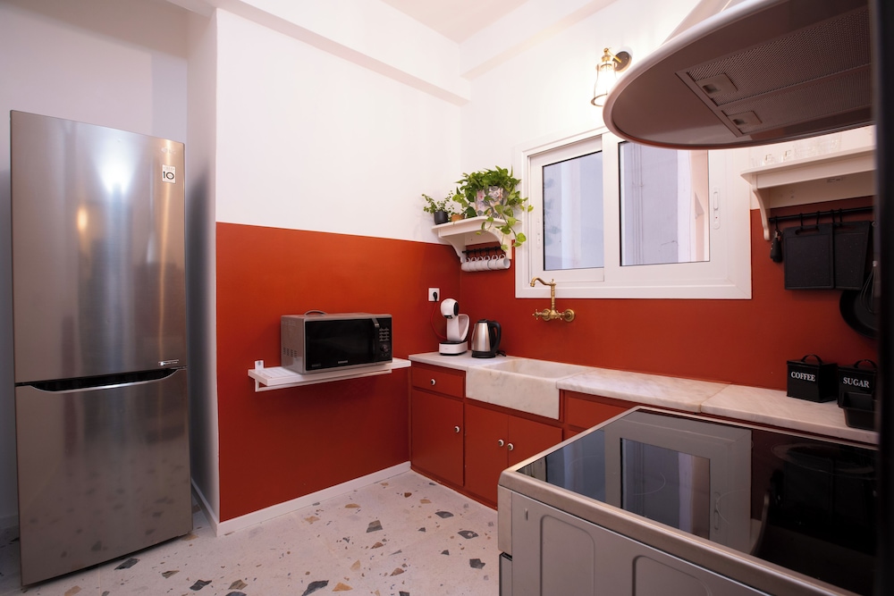 Ruby's Urban Residence Koukaki photo 3