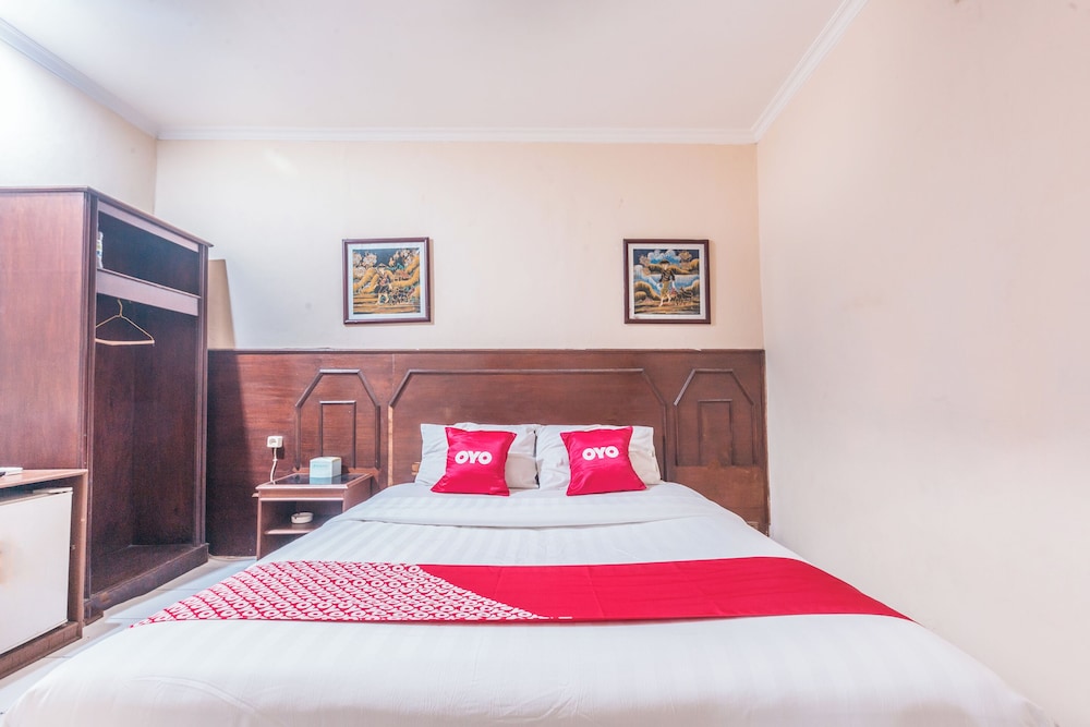 OYO 94759 Hotel Taman Cibinong