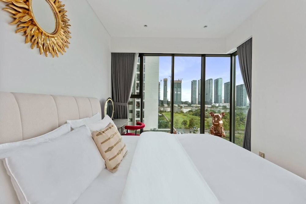 The Metropole - Horizon View Riverside