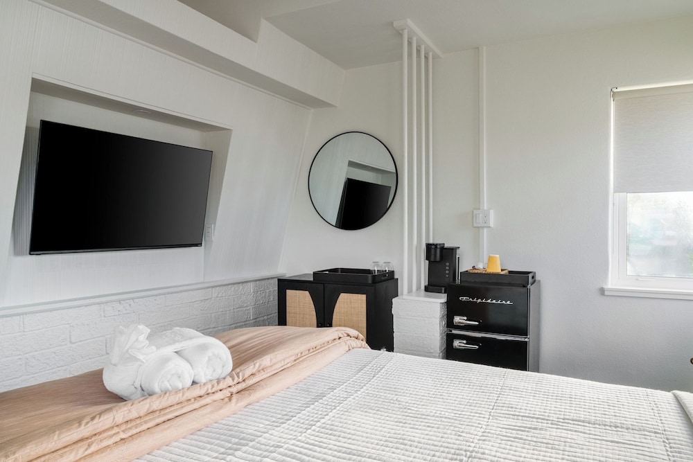 Haleys Court Boutique Motel